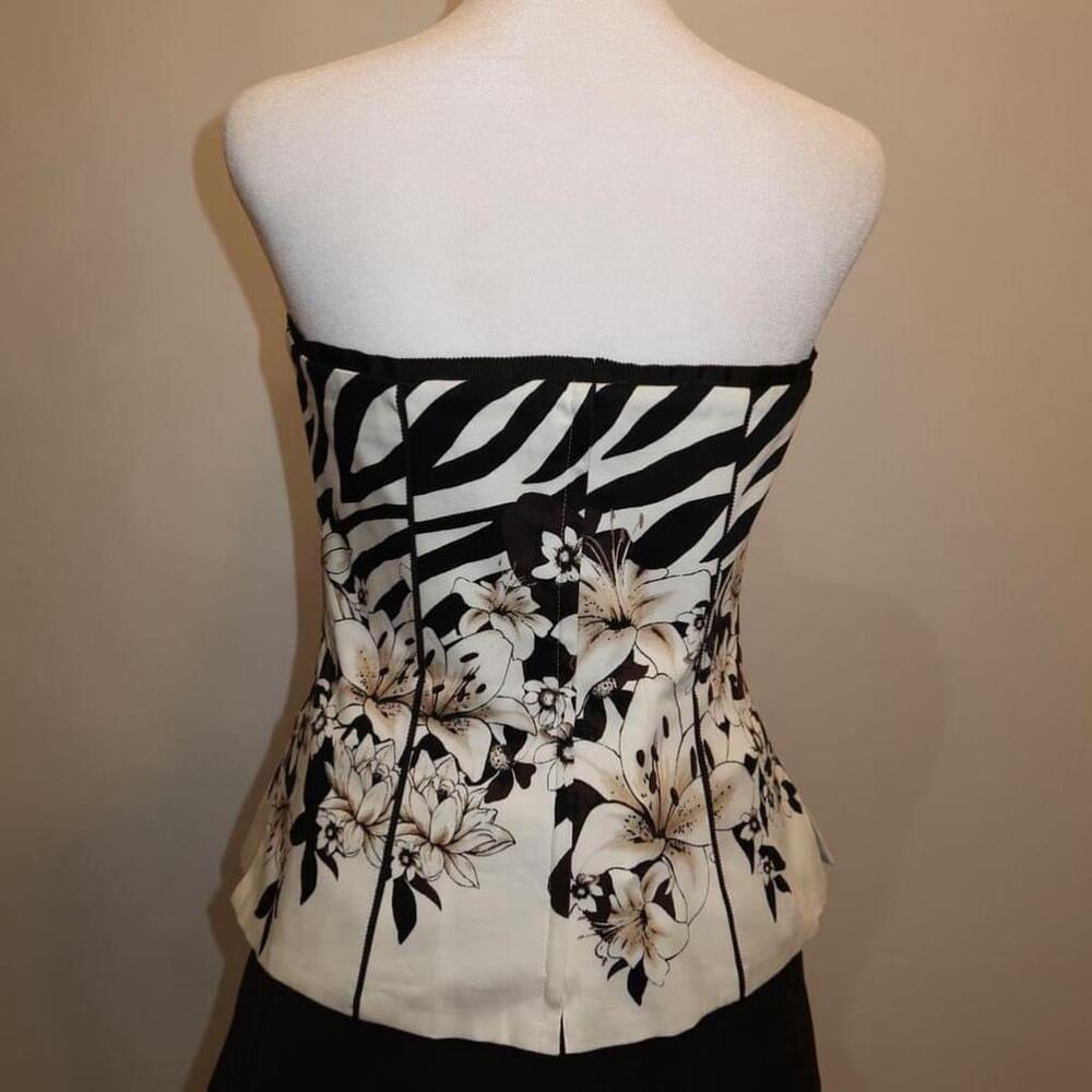 corsets - Picture 3 of 4